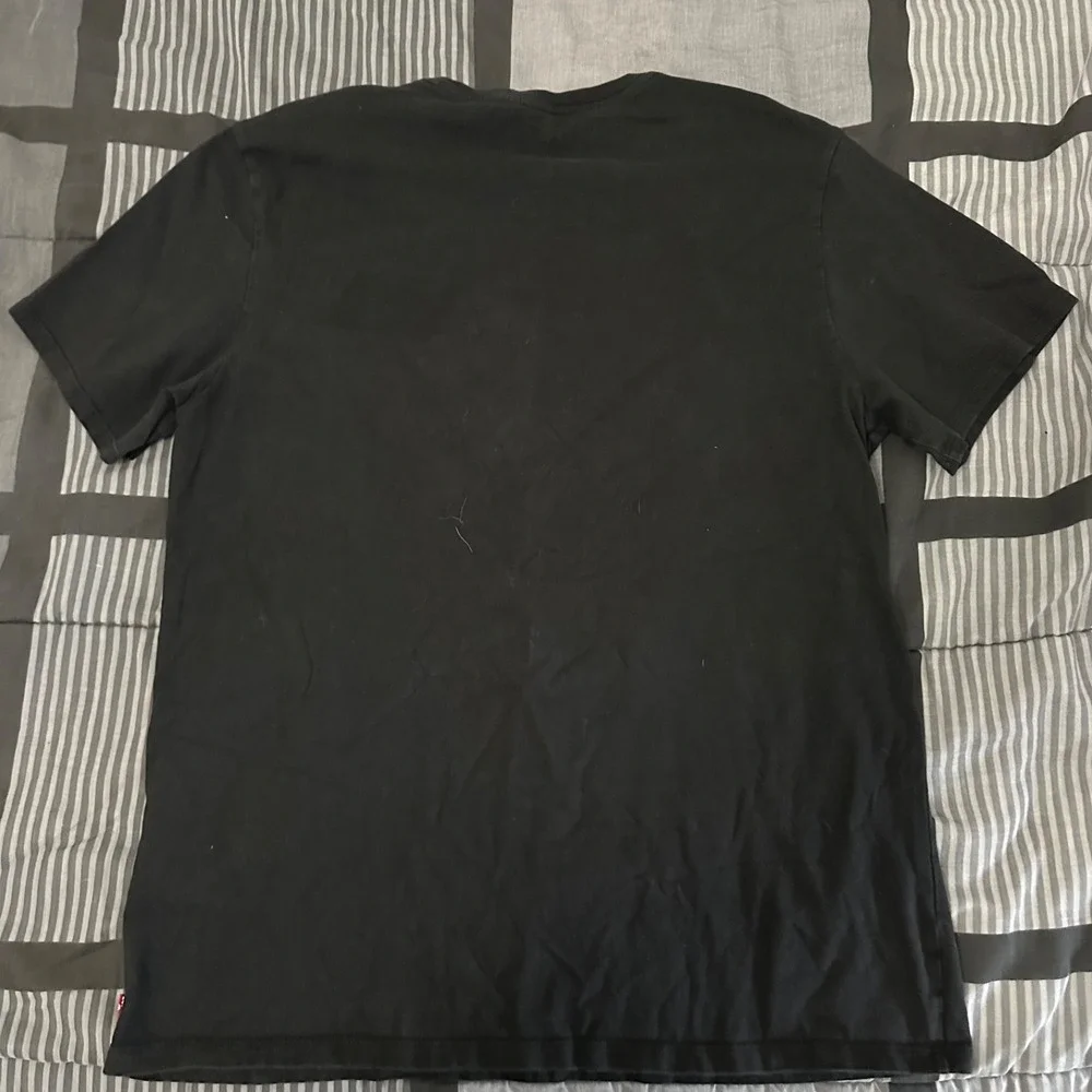 Levi's Men's Short Sleeve T-Shirt Black with Camo Logo Size XLarge